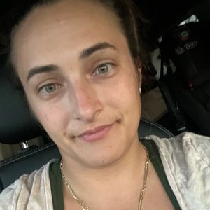 Meet your Posher, Catherine